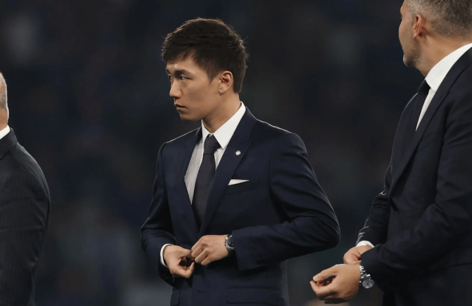 排队对张康阳道歉！国米高层公开怀念，橡树太抠，不愿引援补强