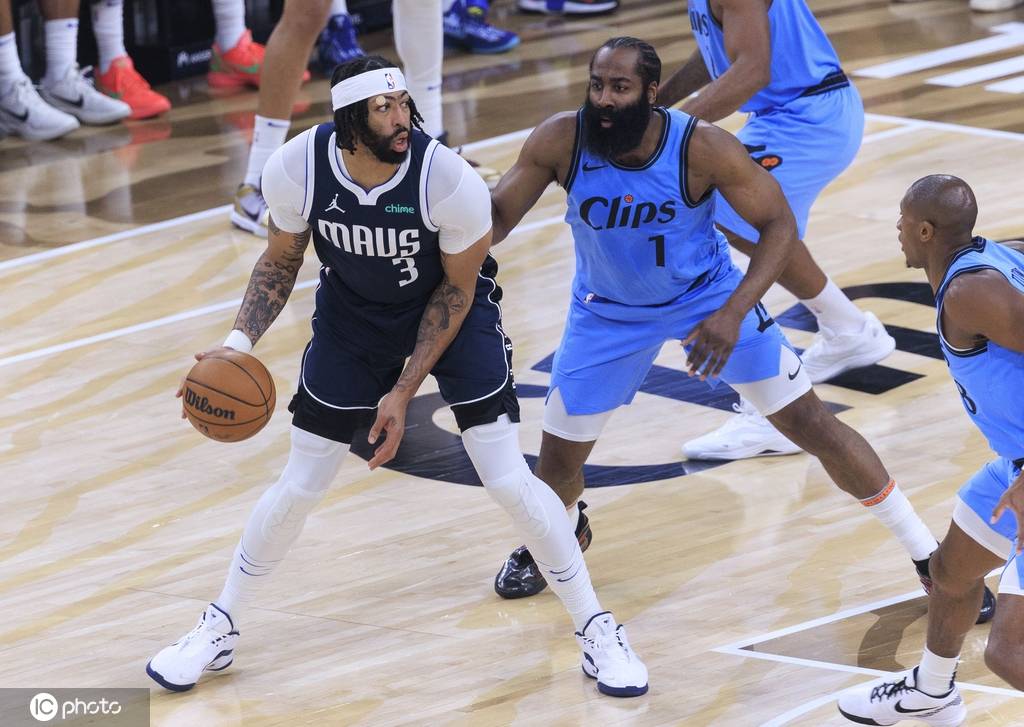 浓眉复出27+9哈登29+7+14 小卡29分快船胜独行侠