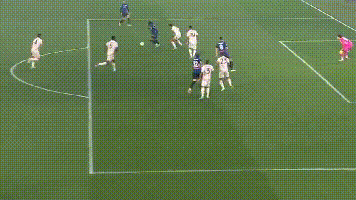 一场1-2！让意甲争四乱了：罗马149天首败+差前四1分，尤文大热