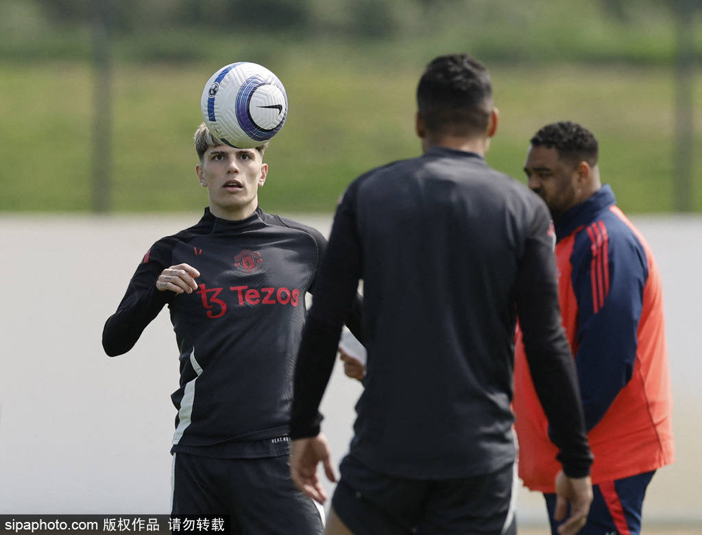 拉师傅不香了？曼联挥泪斩马谡，巴萨4000万捡漏还是豪赌未来？